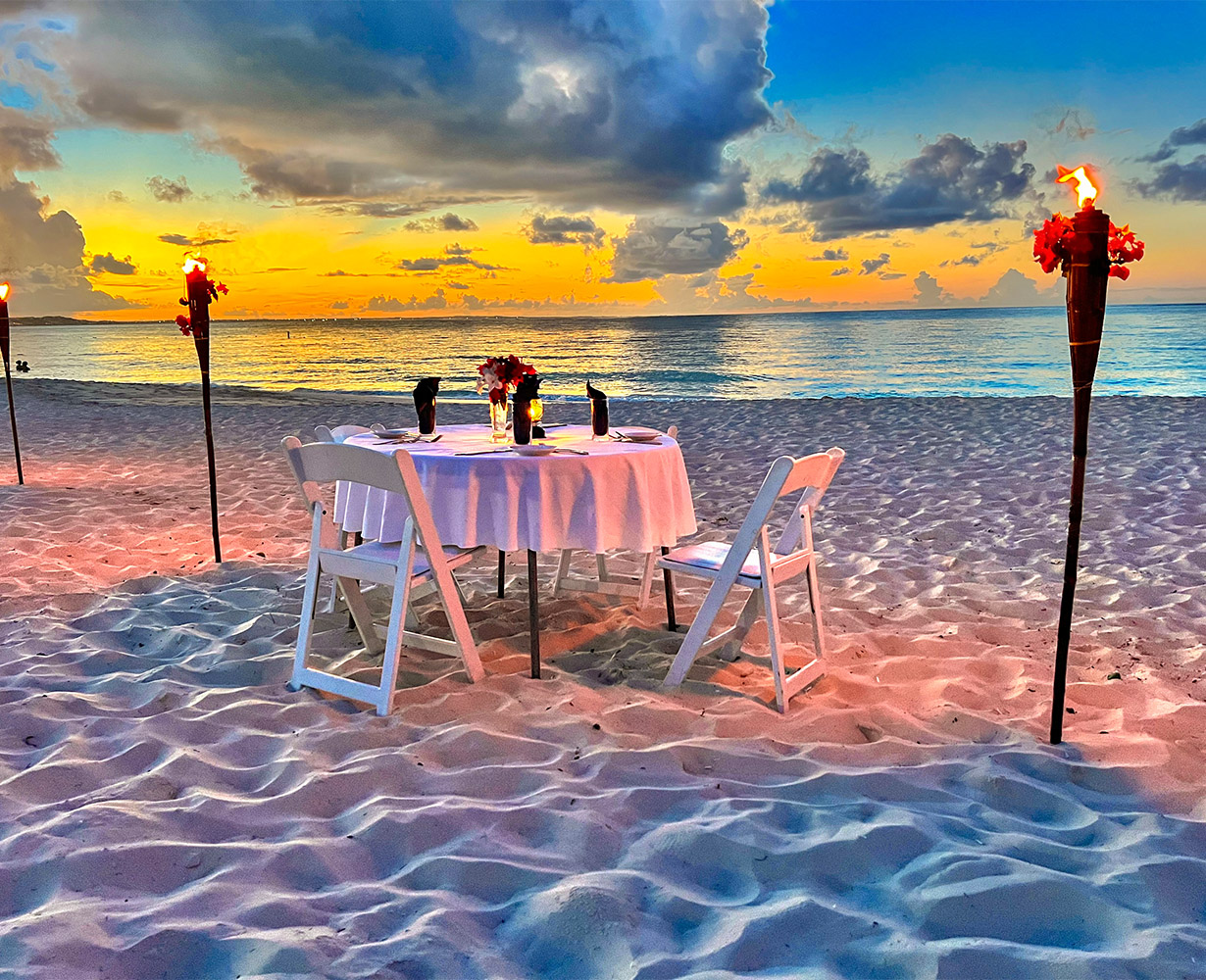 _0034_3. Romantic dinner on Grace Bay Beach